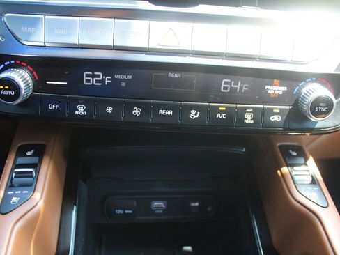 Certified 2025 Kia Telluride SX X-Line AWD/4WD image 51