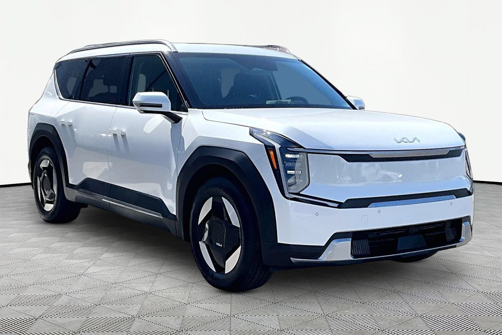 Used 2024 Kia EV9 Wind AWD/4WD image 6