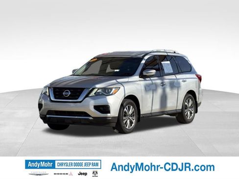 Used 2020 Nissan Pathfinder S FWD image 3