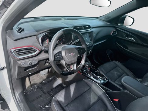 Used 2022 Chevrolet TrailBlazer RS FWD image 9