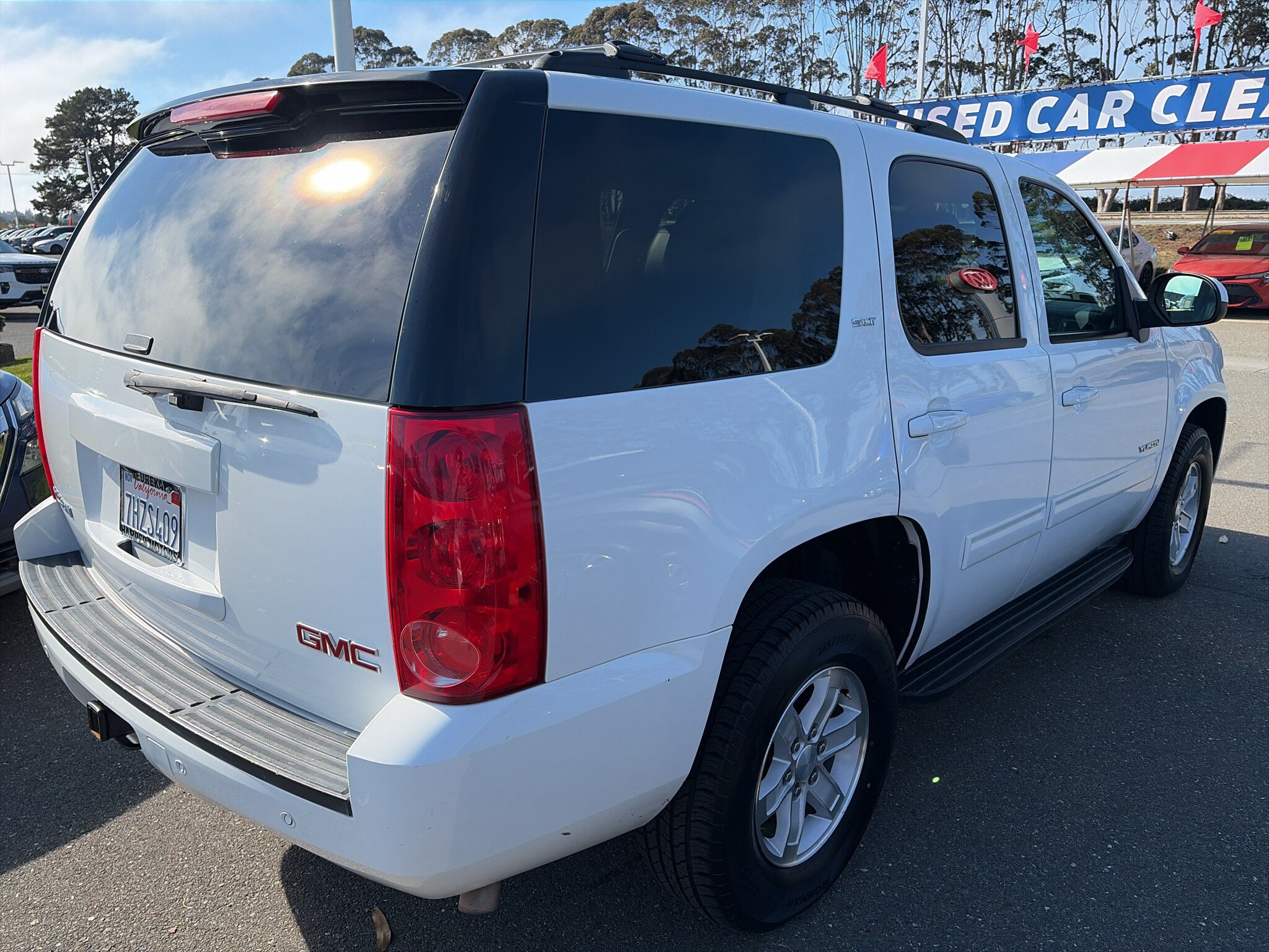 Used 2014 GMC Yukon SLT AWD/4WD image 6
