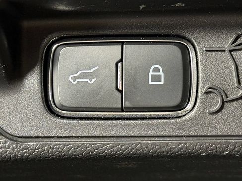 Used 2023 Ford Explorer XLT w/ Equipment Group 202A AWD/4WD image 44
