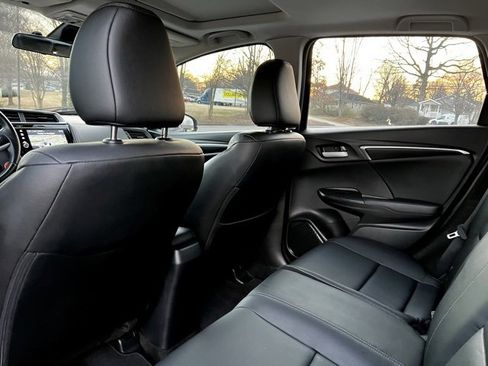 Used 2019 Honda Fit EX-L image 16