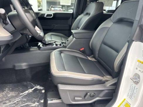 New 2026 Ford Bronco Outer Banks AWD/4WD image 18
