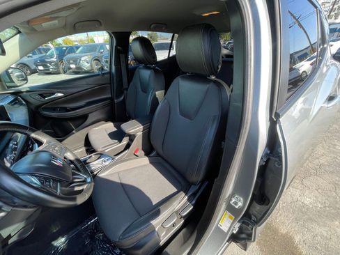 Used 2025 Buick Encore GX Preferred image 37