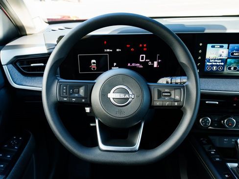 New 2025 Nissan Kicks SV w/ SV Premium Package image 12