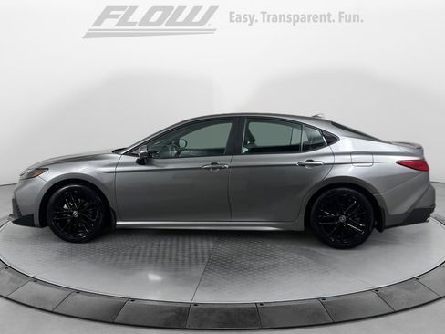 Certified 2025 Toyota Camry SE image 5