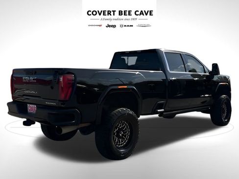 Used 2024 GMC Sierra 3500 Denali Ultimate image 9