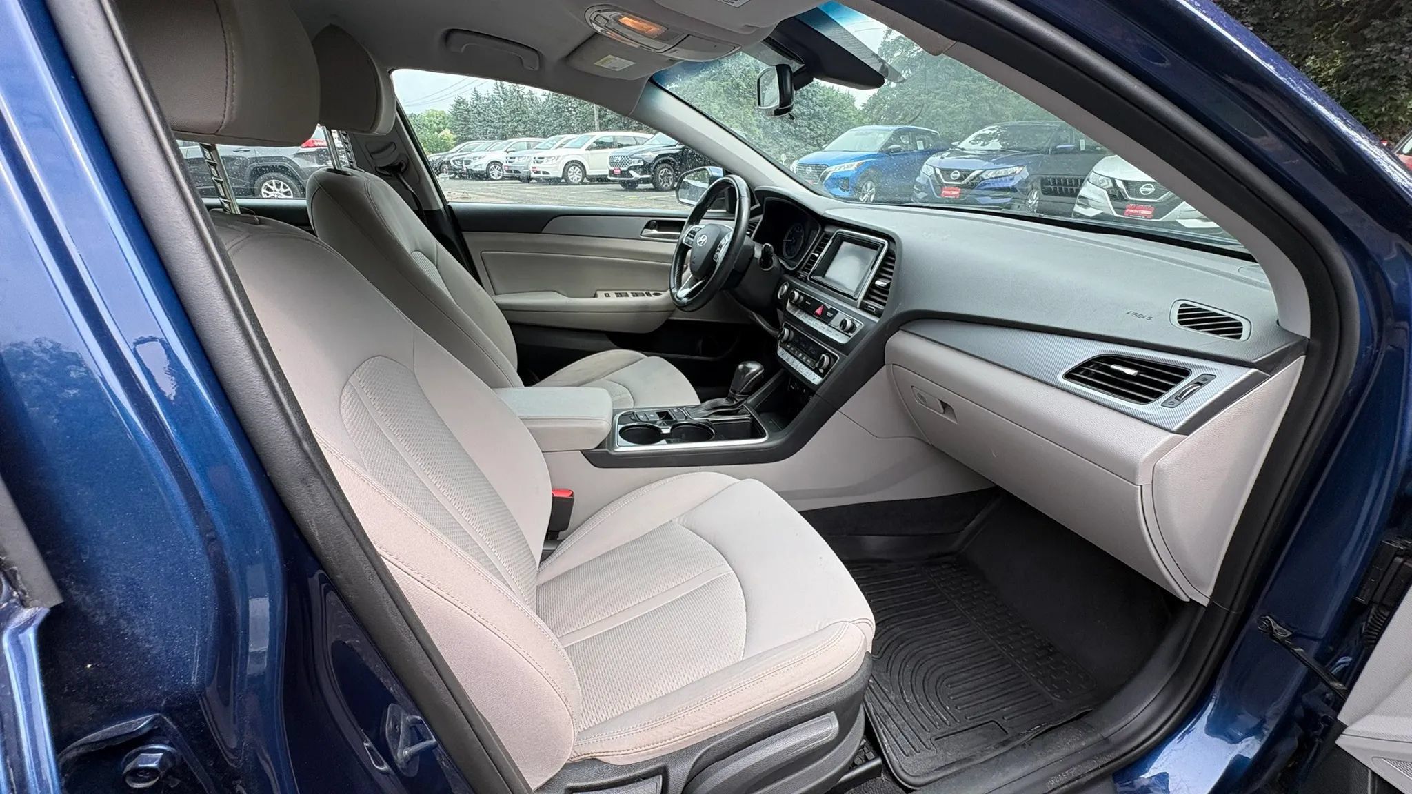 Used 2019 Hyundai Sonata SEL w/ Tech Package 02 FWD image 29