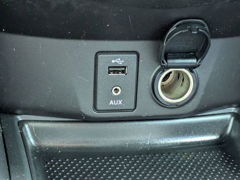 Used 2016 Nissan Rogue SL w/ SL Premium Package image 24