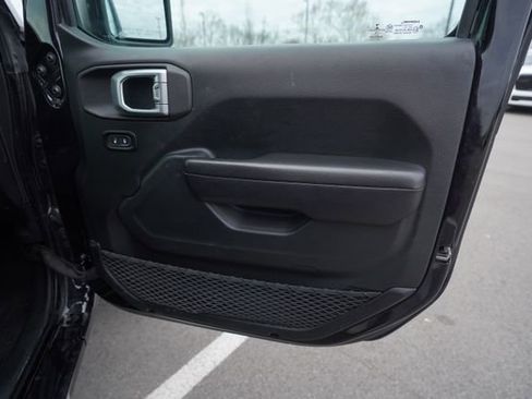 Used 2019 Jeep Wrangler Unlimited Sport S image 21