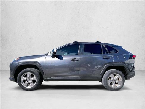 Used 2022 Toyota RAV4 XLE image 6