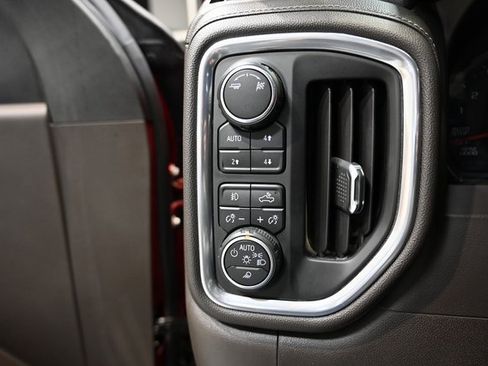 Used 2019 Chevrolet Silverado 1500 LTZ image 26