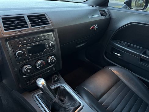 Used 2010 Dodge Challenger R/T image 26