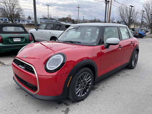 New 2026 MINI Cooper 4-Door Hardtop image 4