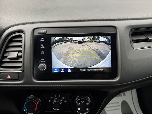 Used 2020 Honda HR-V Sport image 18