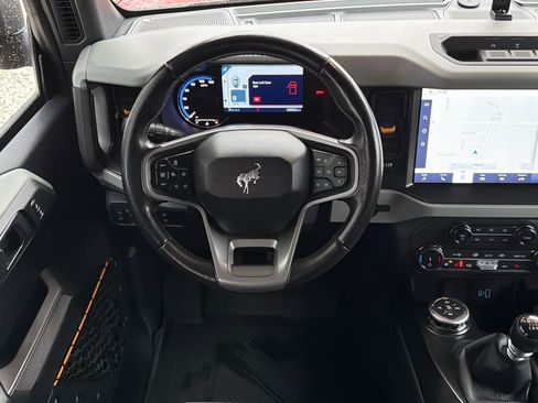 Used 2022 Ford Bronco Badlands image 13