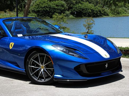 Certified 2022 Ferrari 812 GTS RWD image 18