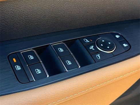 New 2026 Nissan Armada SL w/ Captain's Chari Seat Package image 20