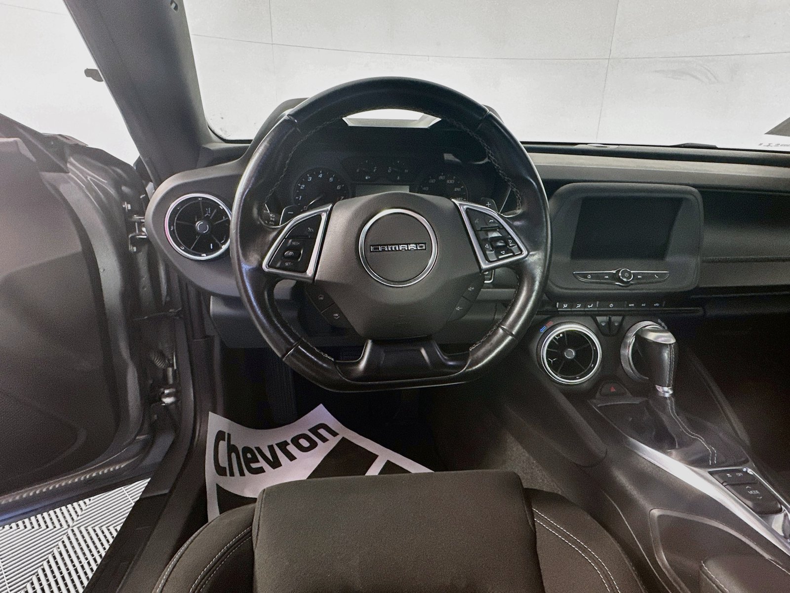 Used 2022 Chevrolet Camaro LT RWD image 11