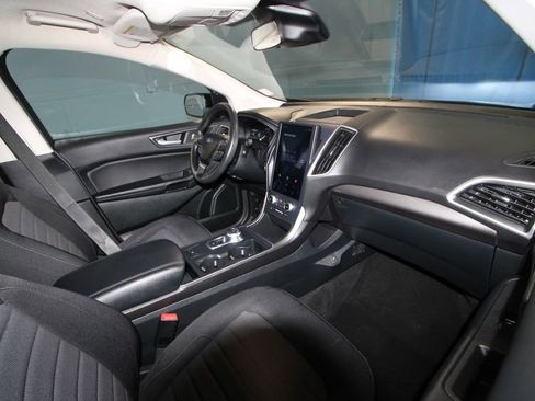 Used 2022 Ford Edge SE w/ Black Appearance Package AWD/4WD image 19