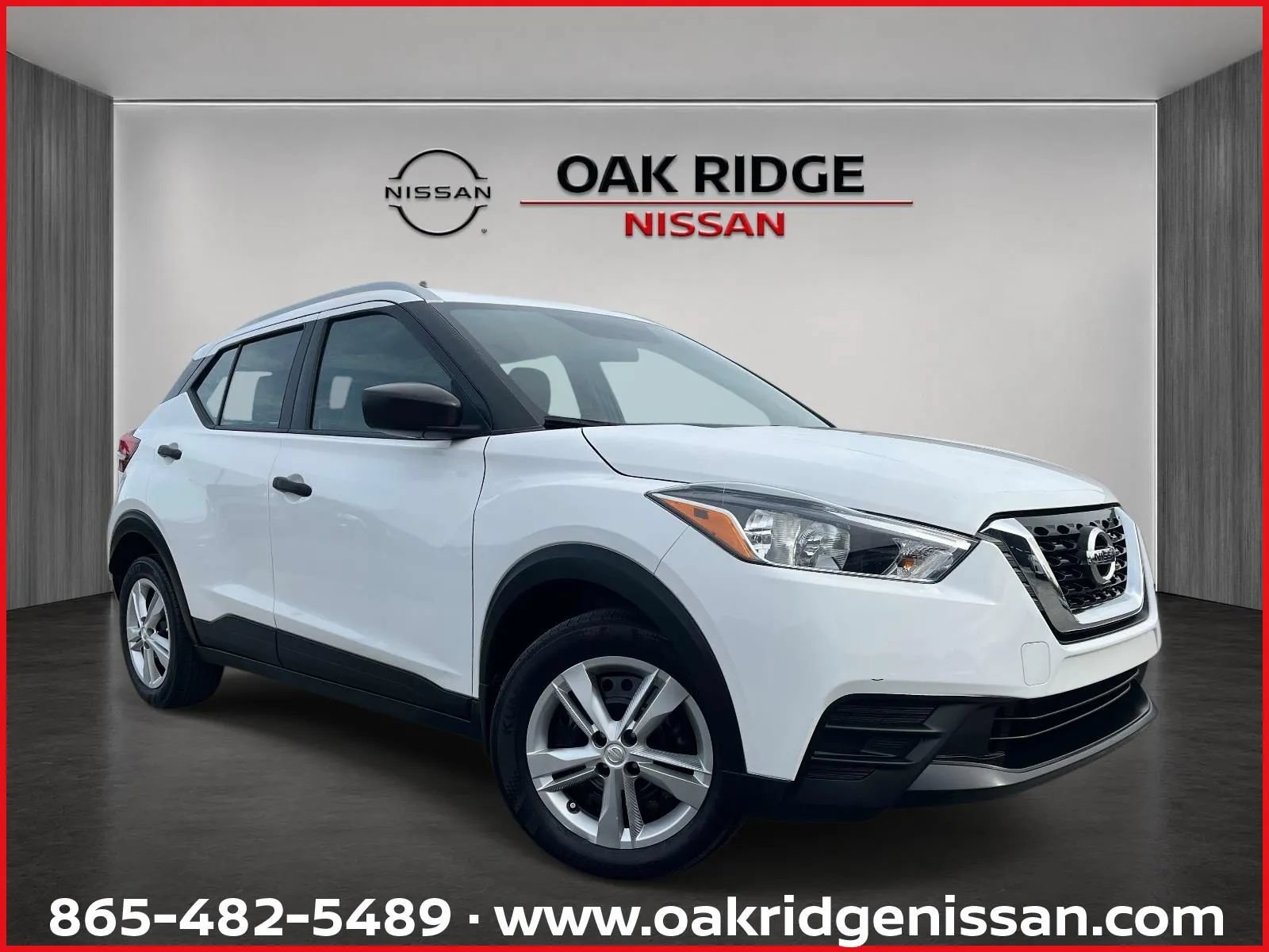 Used 2019 Nissan Kicks S FWD image 1