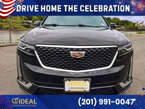 Used 2021 Cadillac XT6 Premium Luxury AWD/4WD image 2