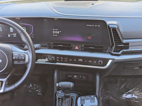 Certified 2025 Kia Sportage EX w/ Premium Package image 14