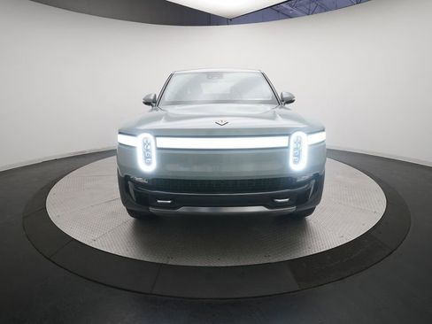 Used 2022 Rivian R1T Adventure image 5