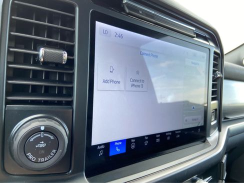 Used 2025 Ford F150 Lariat AWD/4WD image 23