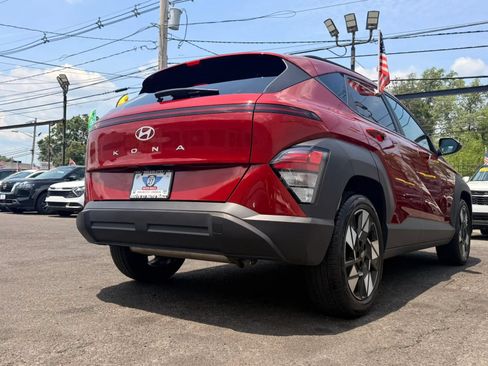 Used 2025 Hyundai Kona SEL FWD image 9