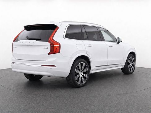 Used 2023 Volvo XC90 B6 Ultimate w/ Protection Package Premier AWD/4WD image 4