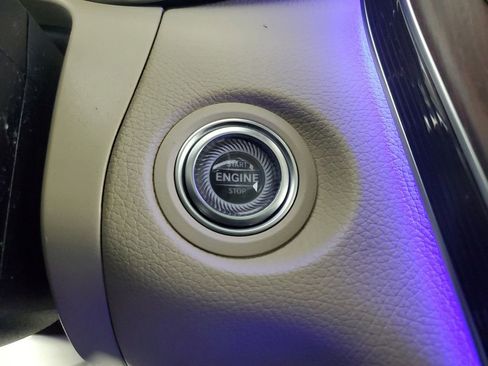 Used 2022 Mercedes-Benz GLC 300 4MATIC image 34