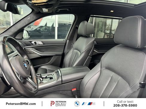 Used 2021 BMW X7 xDrive40i w/ M Sport Package image 17
