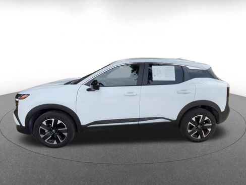Used 2026 Nissan Kicks SV w/ Cold Weather Package AWD/4WD image 9