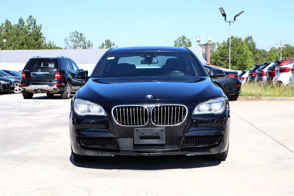 Used 2015 BMW 750Li RWD image 2