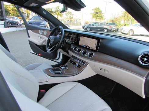 Used 2021 Mercedes-Benz E 350 Sedan w/ Premium Package image 33
