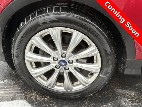 Used 2018 Ford Escape Titanium w/ Ford Safe & Smart Package image 10