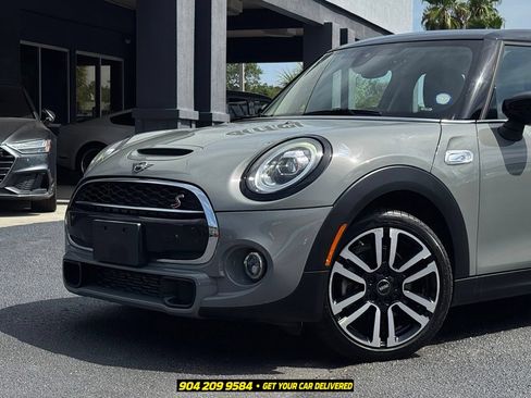 Used 2021 MINI Cooper S FWD image 2