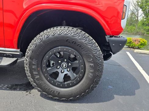 Used 2025 Ford Bronco Stroppe Edition AWD/4WD image 4
