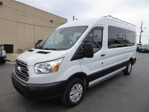 Used 2019 Ford Transit 350 XLT image 3