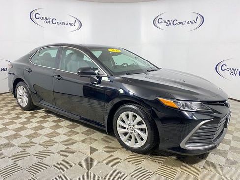Used 2023 Toyota Camry LE image 1