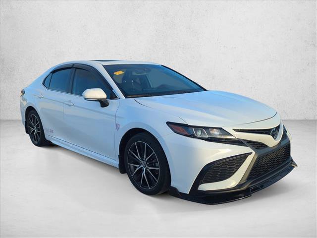 Used 2024 Toyota Camry SE w/ Convenience Package FWD image 4