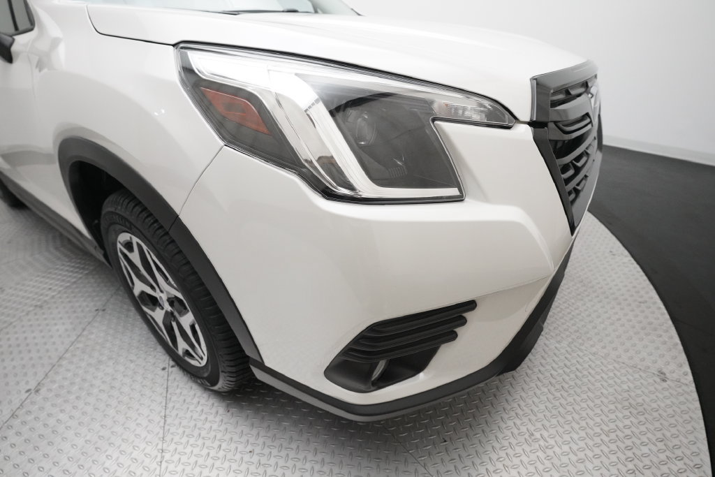 Used 2023 Subaru Forester Premium AWD/4WD image 24