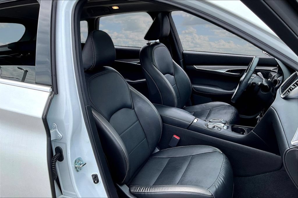 Used 2023 INFINITI QX50 Luxe FWD image 27