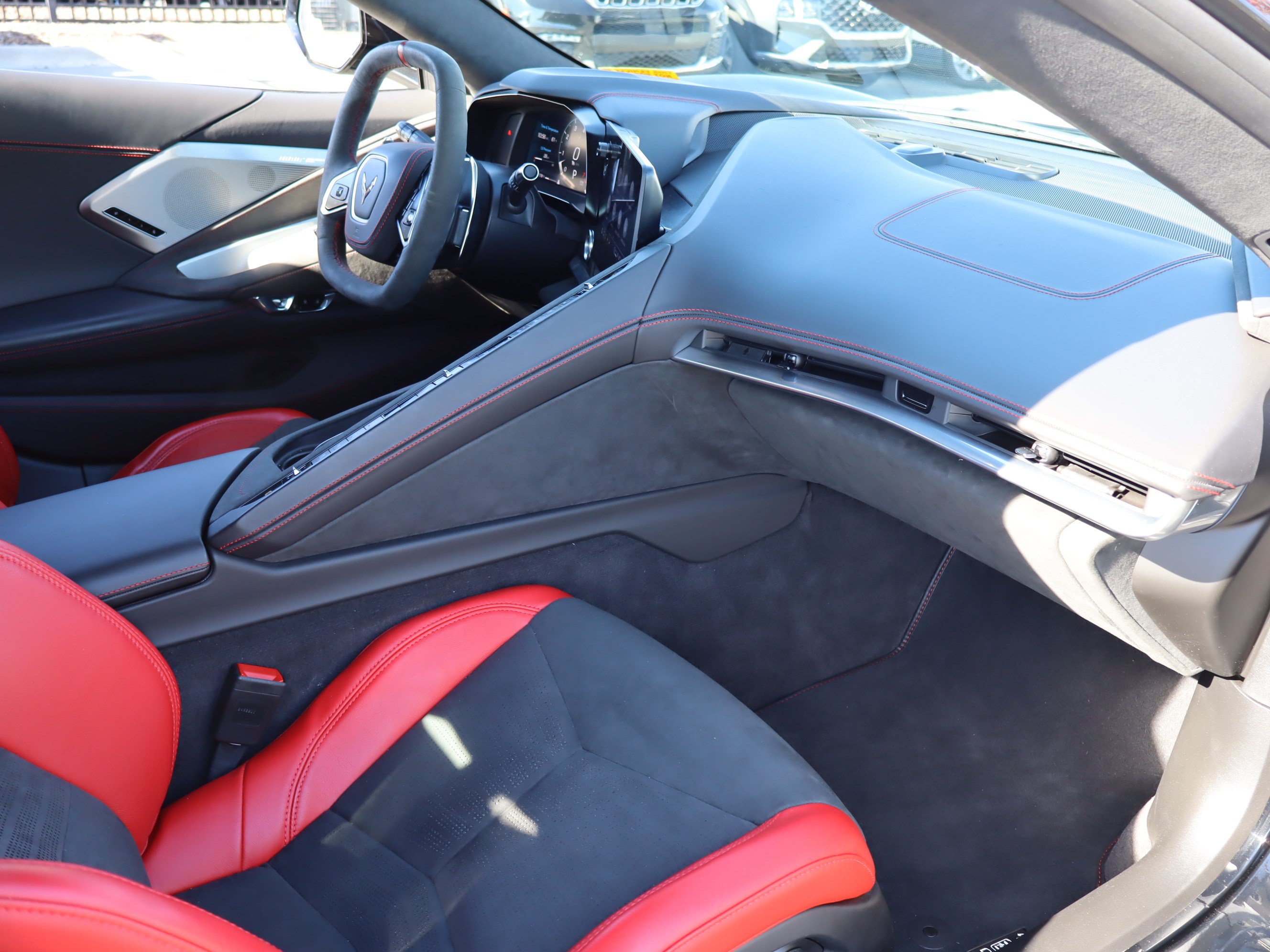 Used 2023 Chevrolet Corvette Stingray Premium Cpe w/ Z51 Performance Package RWD image 31