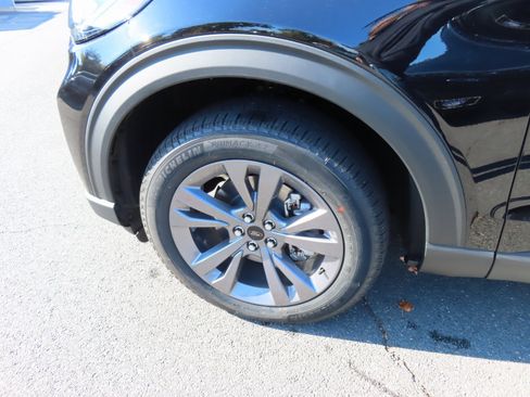 New 2026 Ford Explorer Active image 7