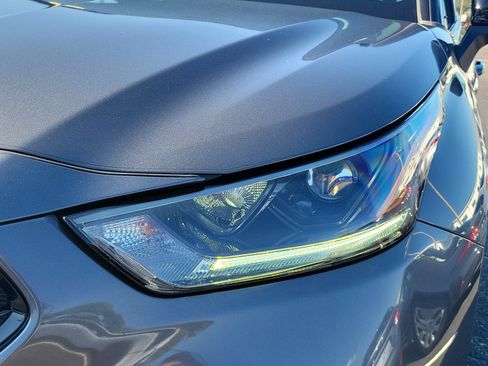 Used 2022 Toyota Highlander XSE image 16