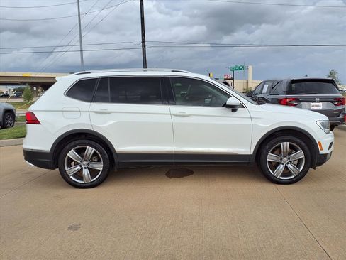 Used 2021 Volkswagen Tiguan SEL image 29