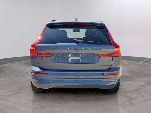 Used 2023 Volvo XC60 B5 Core image 5